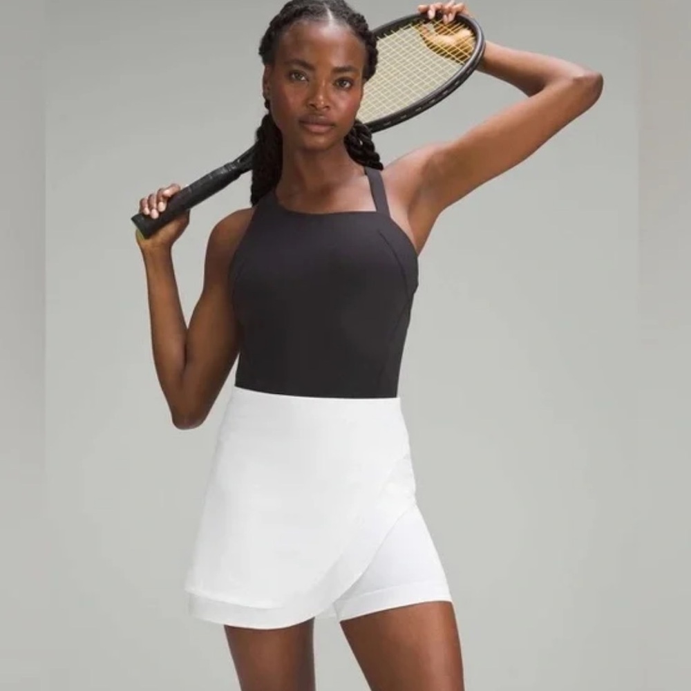 Lululemon Athletica white tennis skirt